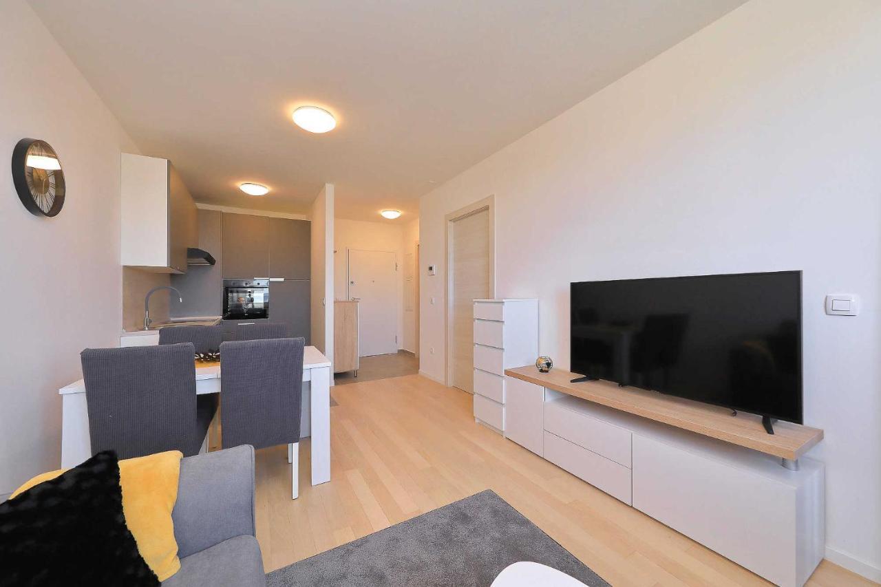 Kostela Apartman Zára Kültér fotó